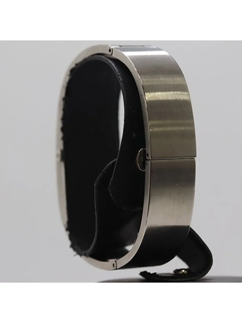 Gucci Bangle Watch Black Dial